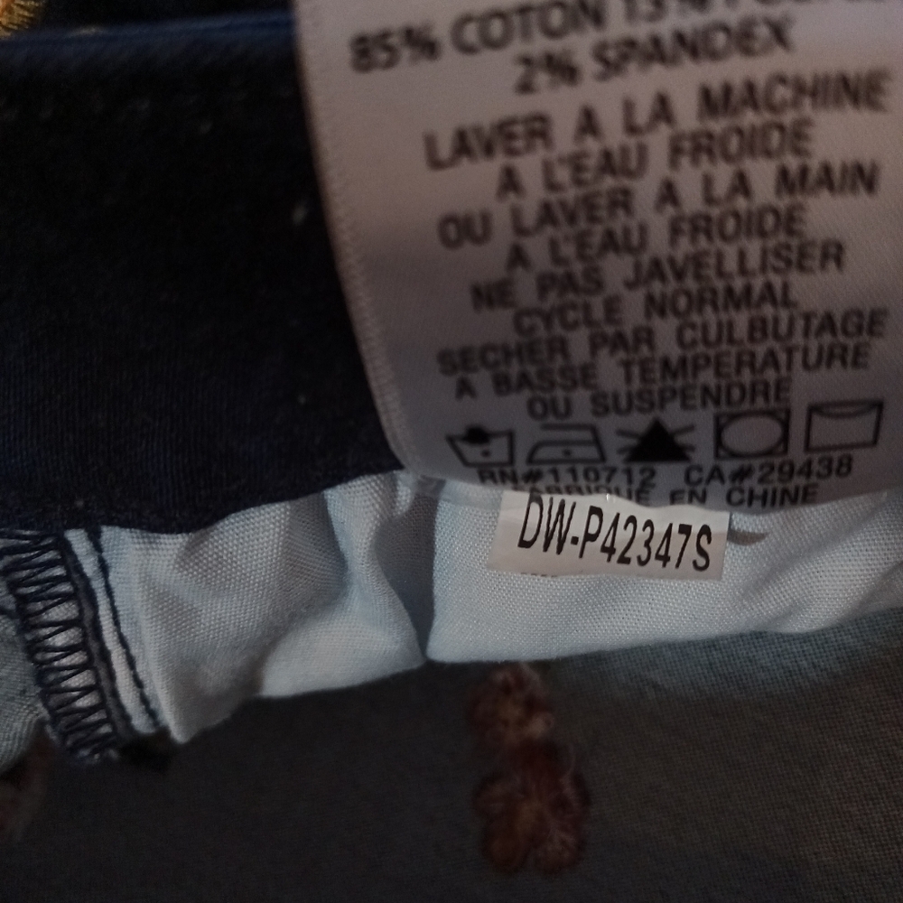 Driftwood Wyatt embroidered flare jeans Mid rise Size 25/31 - Picture 6 of 7